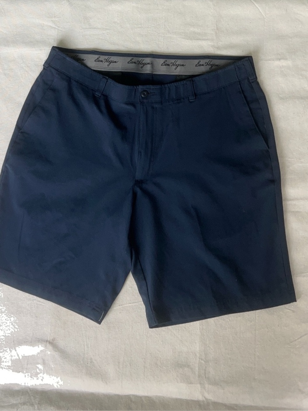 Hogan Men's Navy Flat-Front Performance Shorts
(M-8)
